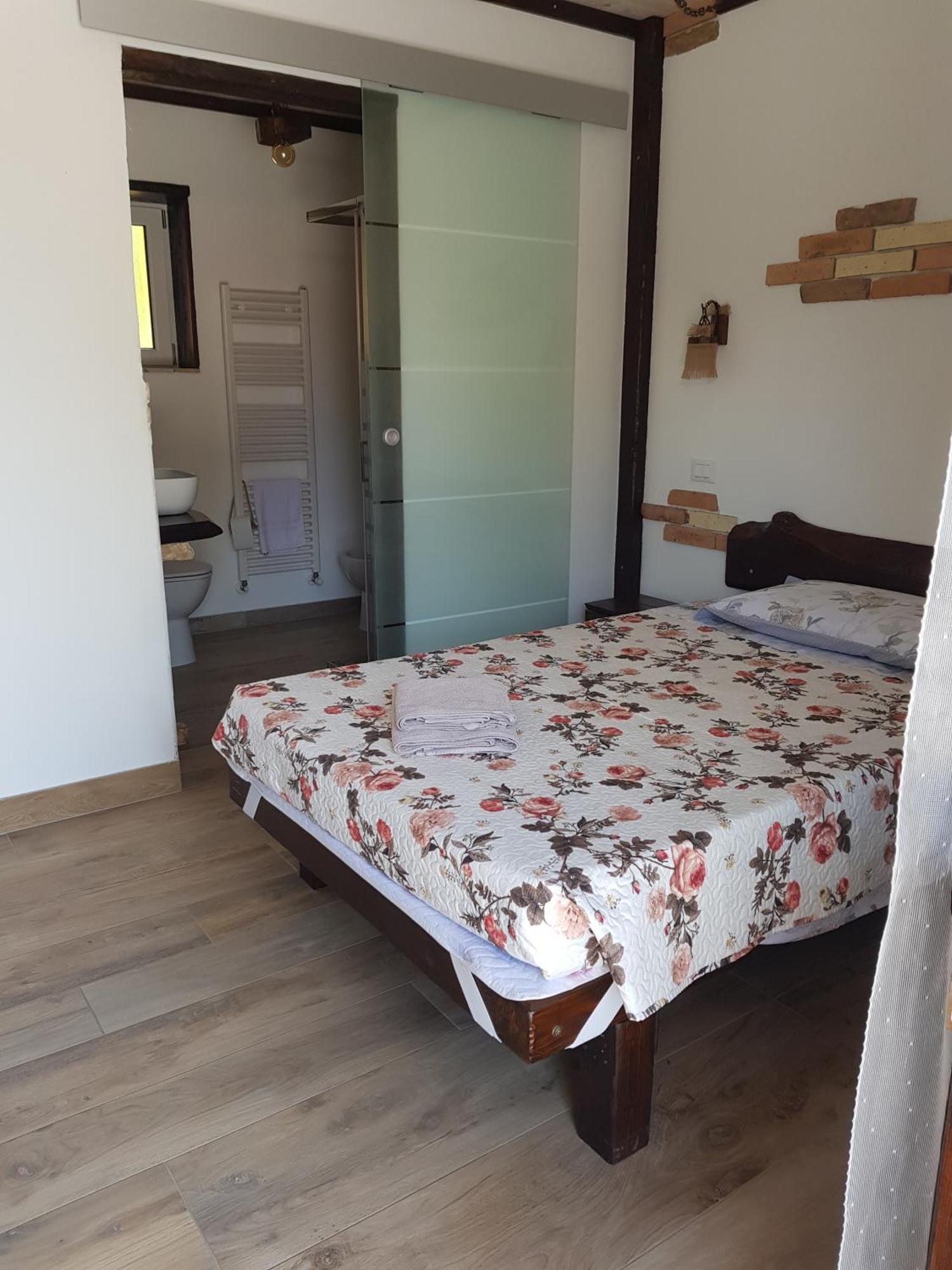 Bed And Breakfast Mon Amour Flagogna Exteriör bild